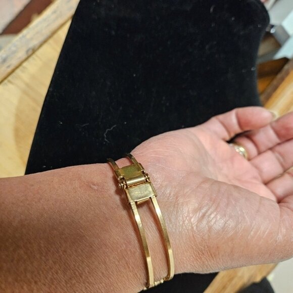 Betsey Johnson Crystal Rhinestone Bow Bracelet - Picture 3 of 5